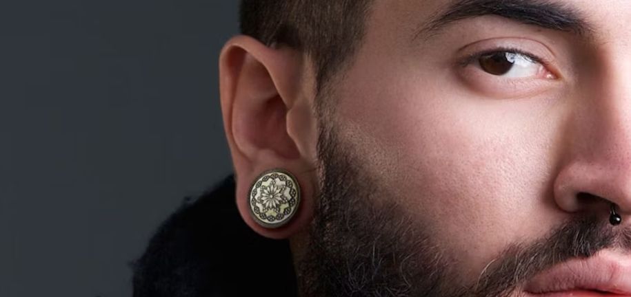 Guida Approfondita ai Piercing in Legno: Stili, Vantaggi e Manutenzione