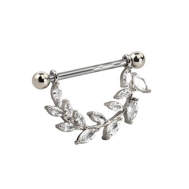 Piercing al capezzolo con foglie ricoperte di pietre