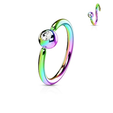 Cerchio infinito con sfera fissa e pietra incastonata.