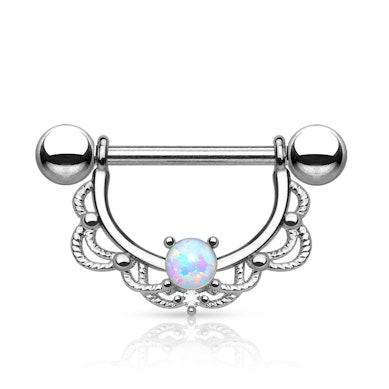 Piercing al capezzolo con filigrana e pietra opale