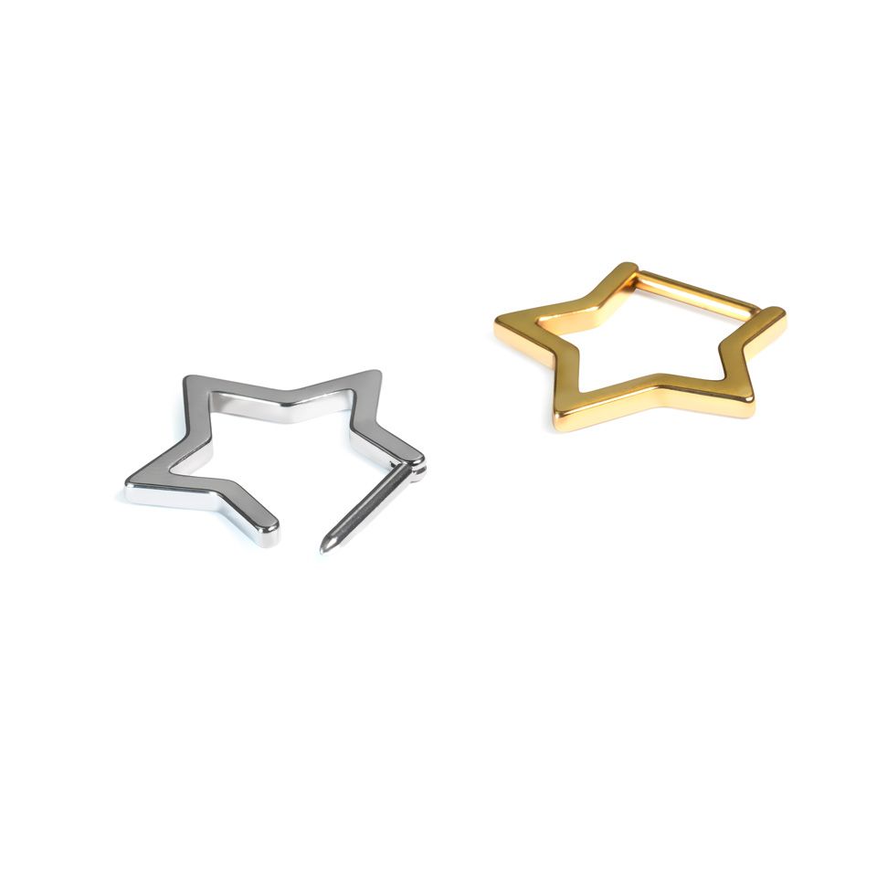 Cerchio clicker in titanio a forma di stella