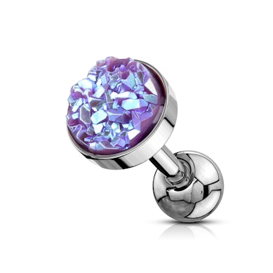 Piercing all'orecchio con pietre druzy