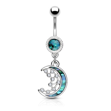 Piercing all'ombelico con mezzaluna e stelle