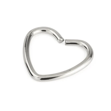 Cuore per piercing all'orecchio