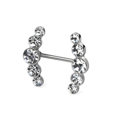 Piercing al capezzolo con due archi di pietre