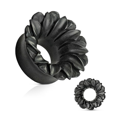 Tunnel nero con fiori in legno organico