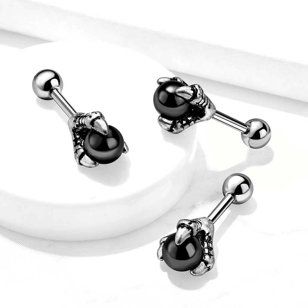 Piercing all'orecchio con sfera nera