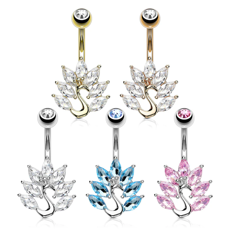 Piercing all'ombelico con pavone