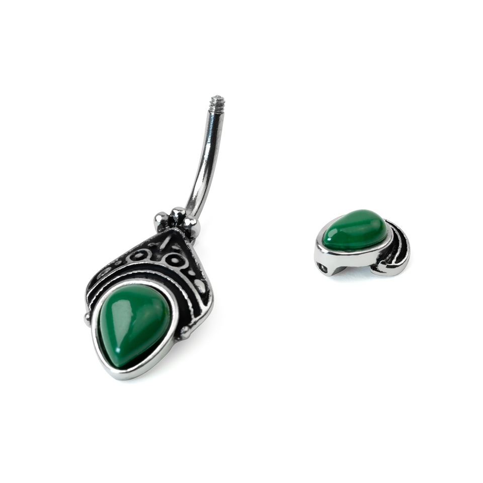 Piercing all'ombelico con antico disegno in filigrana e pietra a forma di goccia