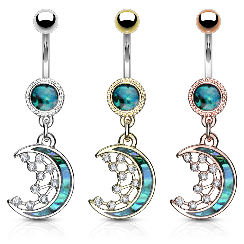 Piercing all'ombelico con mezzaluna e stelle