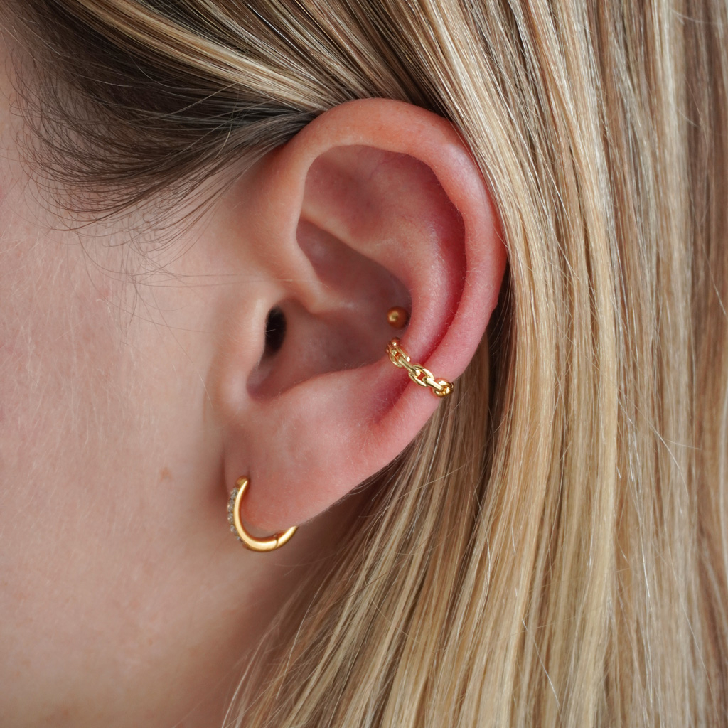 Ear cuff con design a catena