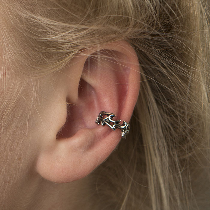 Earcuff con fantasia a buchi