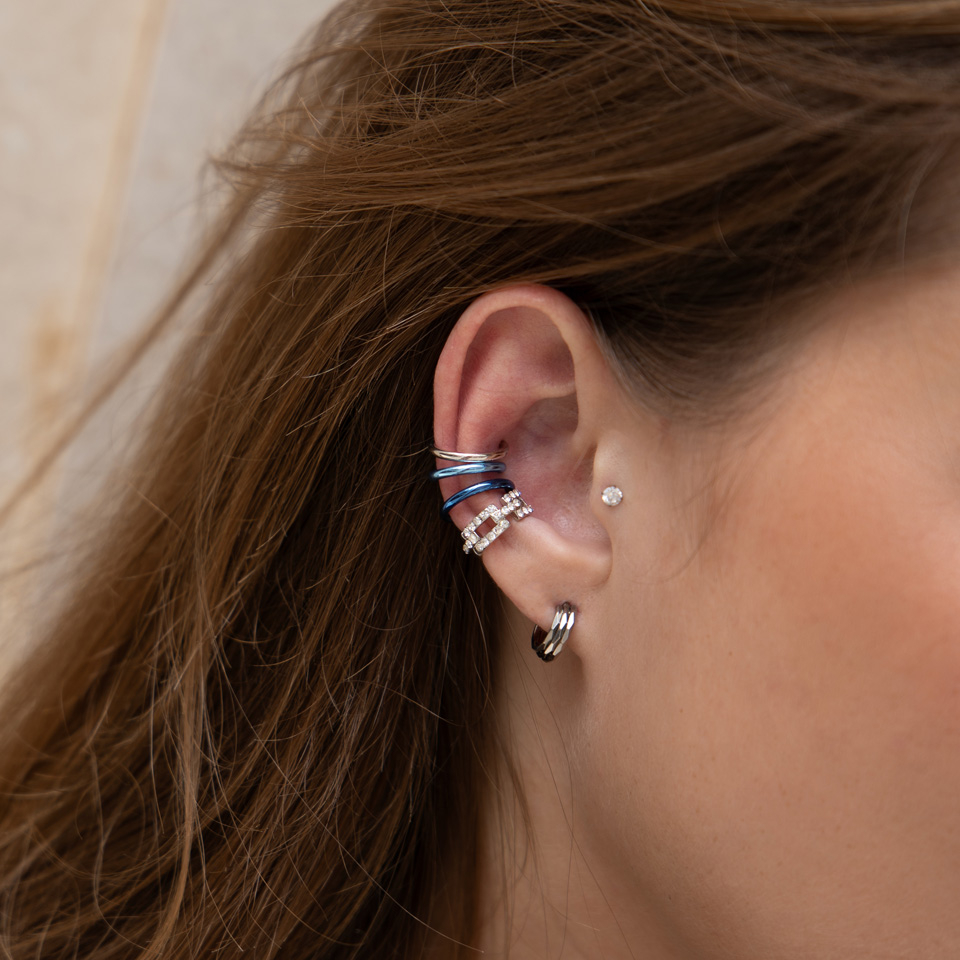 Set di 8 piercing ad anello finti