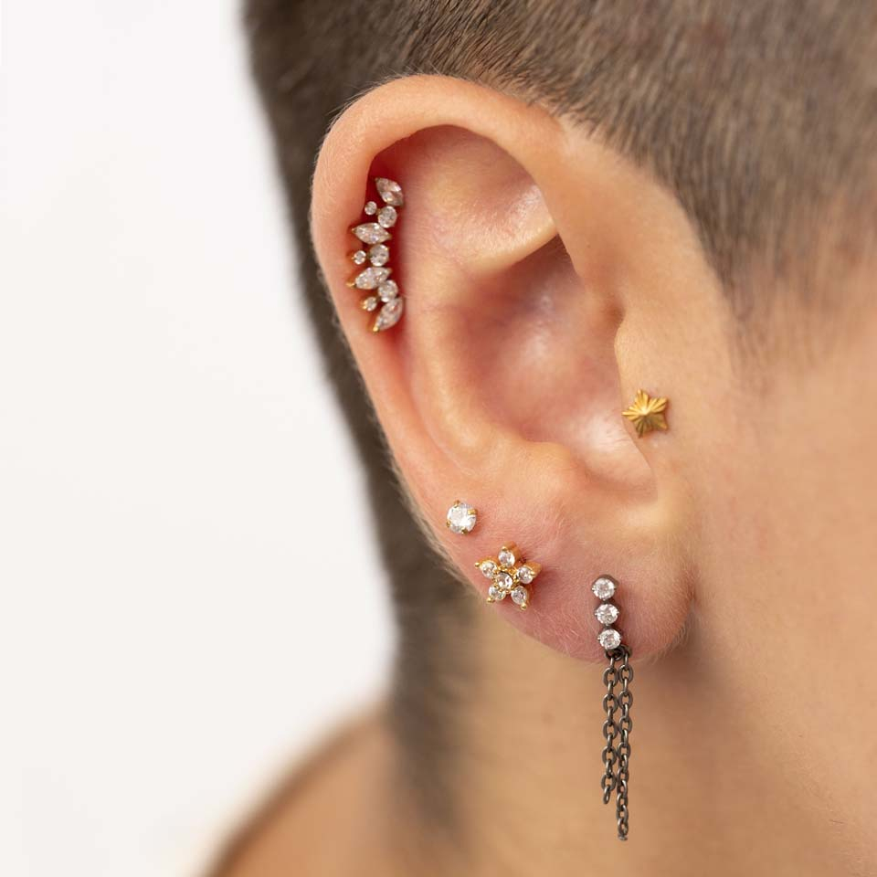 Labret in titanio con trio di pietre e doppia catenella pendente