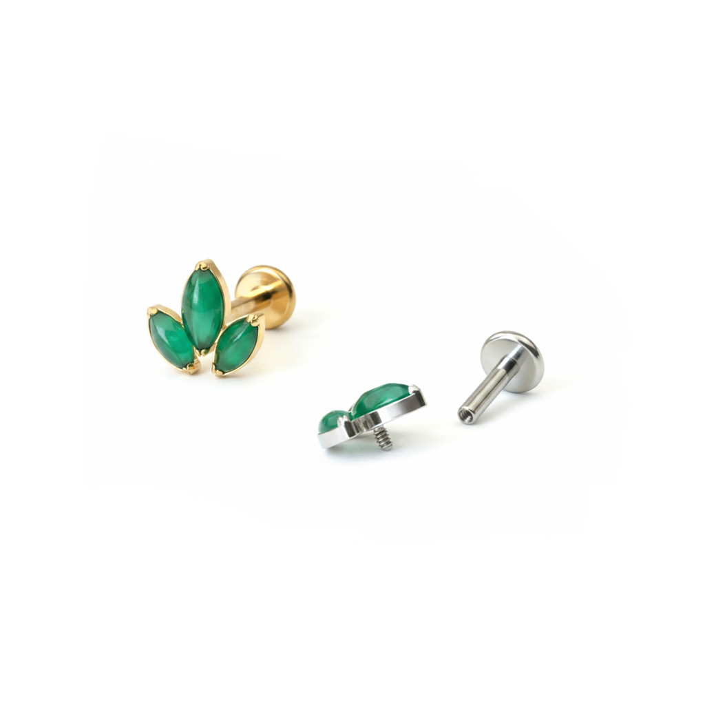 Labret in titanio con trio di pietre naturali taglio marquise