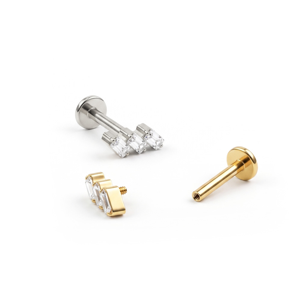 Labret in titanio con pietre taglio baguette