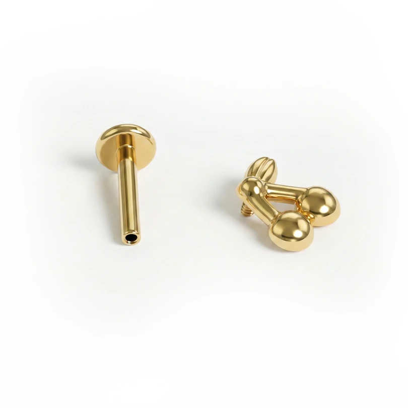 Labret flat back in titanio con ciliegie