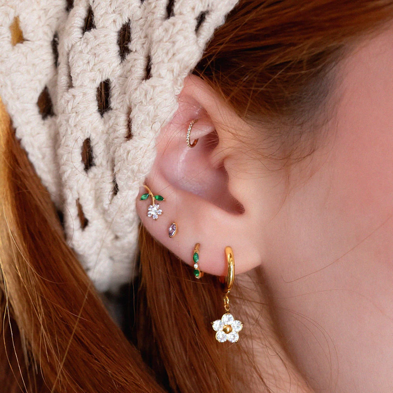 Labret in titanio con pietra in diversi colori