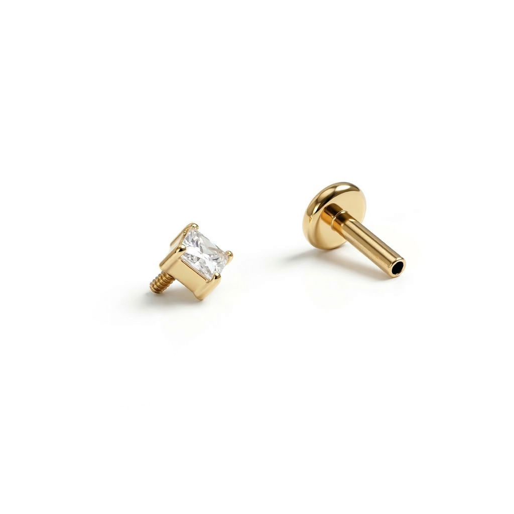 Labret in titanio con pietra a forma di diamante