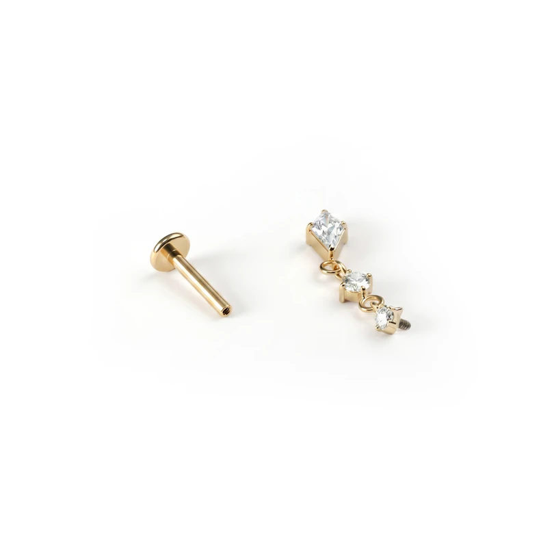 Labret in titanio con pietre a cascata