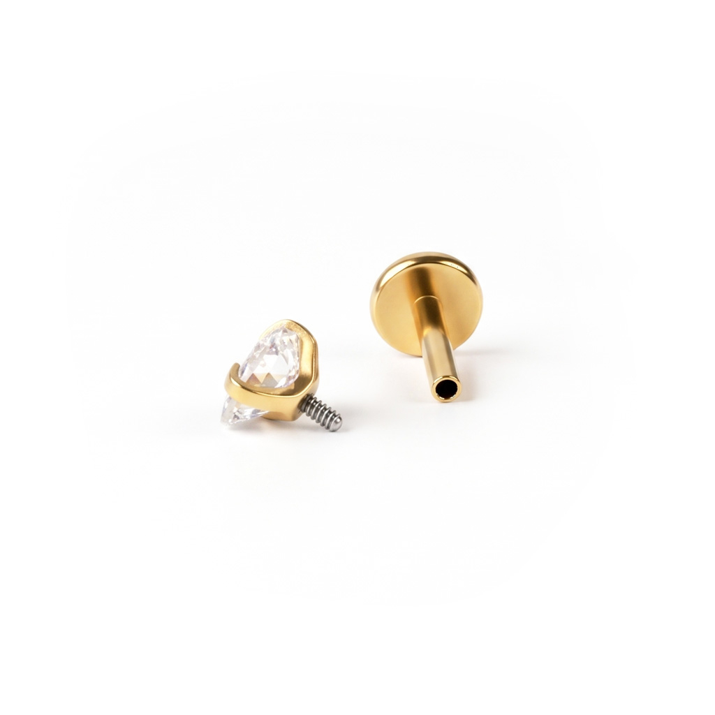 Set di tre labret con pietre a forma di cuore