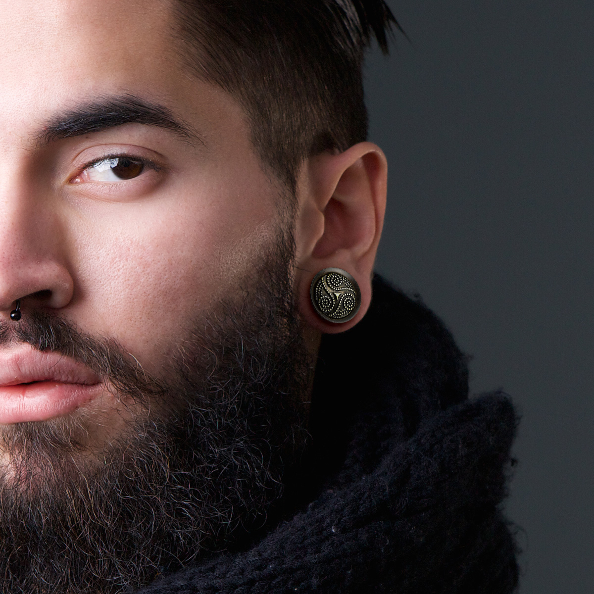 Plug di legno con fantasia tribale a punti