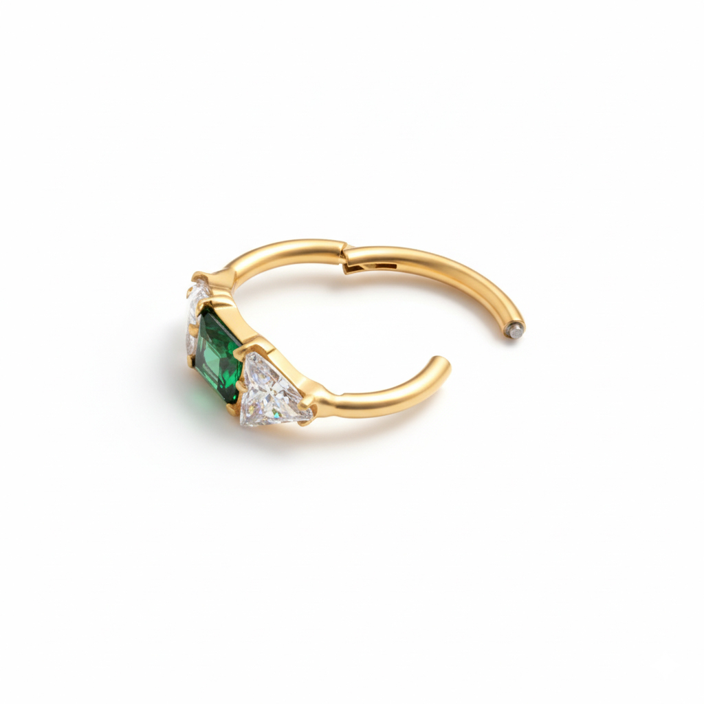 Cerchio in titanio con pietra verde centrale