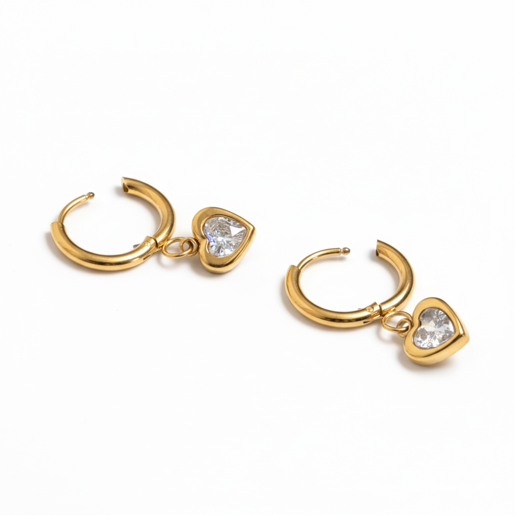 Paio di cerchi con pendente a cuore
