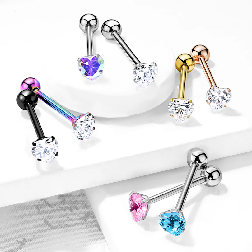 Piercing alla lingua con pietra a forma di cuore