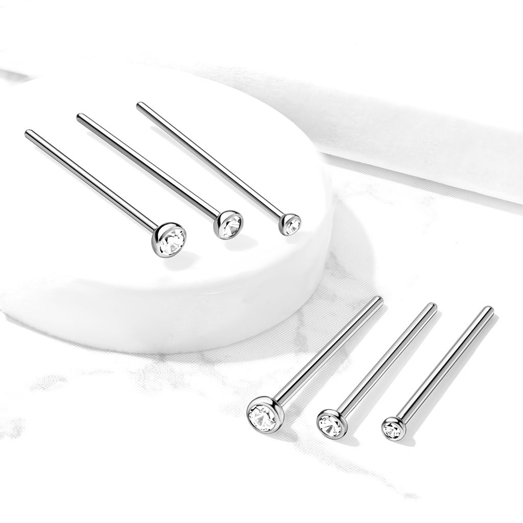Piercing al naso in titanio